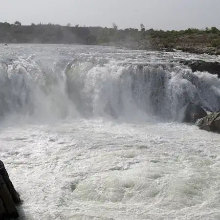 Dhuandhar Falls