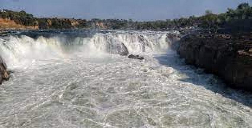 Dhuandhar Falls